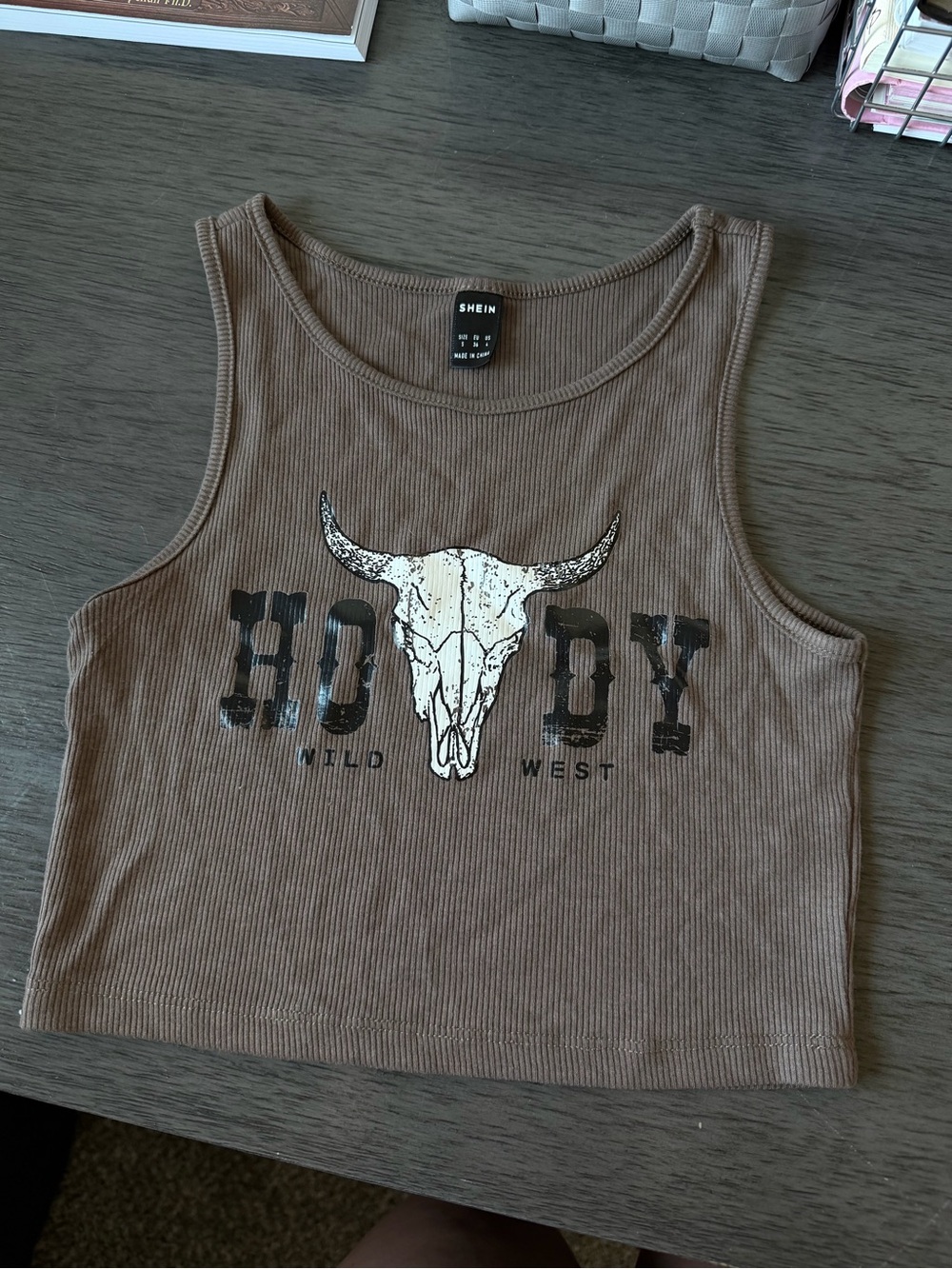 SHEIN Brown Ribbed 'Howdy' Skull Graphic Crop Tank